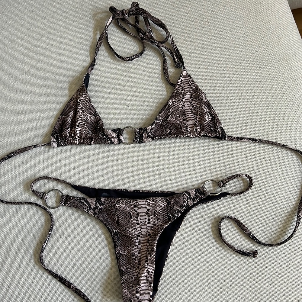 Frankie’s Bikini